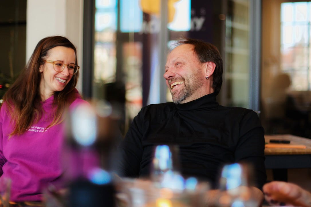 Julia und Thilo im Gespräch